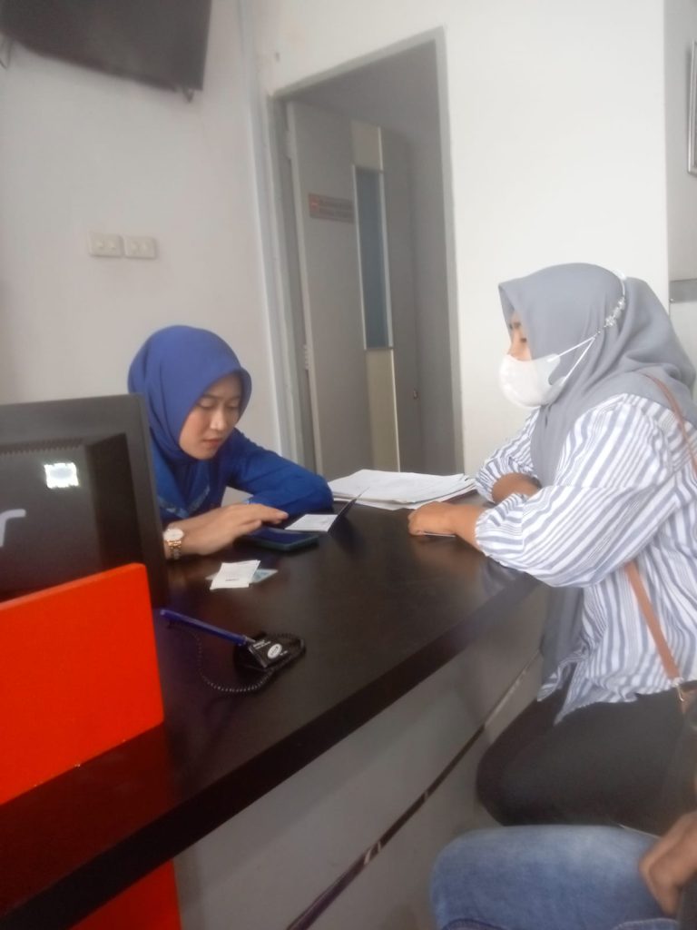 BERMULA TERBLOKIR WARGA GADING REJO MENJADI KORBAN PENIPUAN